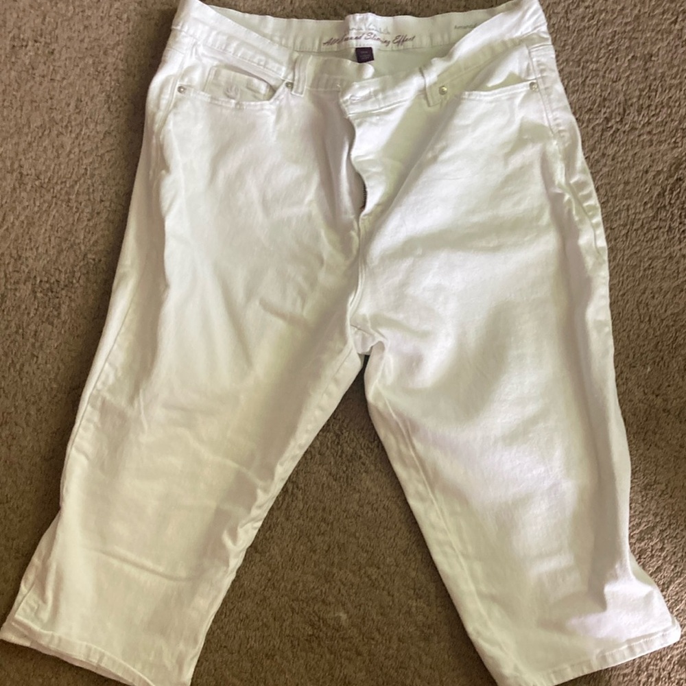 White capris